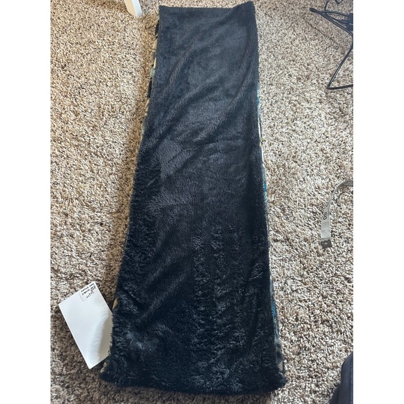 Hat Stuff Plaid Infinity Scarf Teal Black Cream Faux Fur Lined Multi Loop NWT - Picture 7 of 7